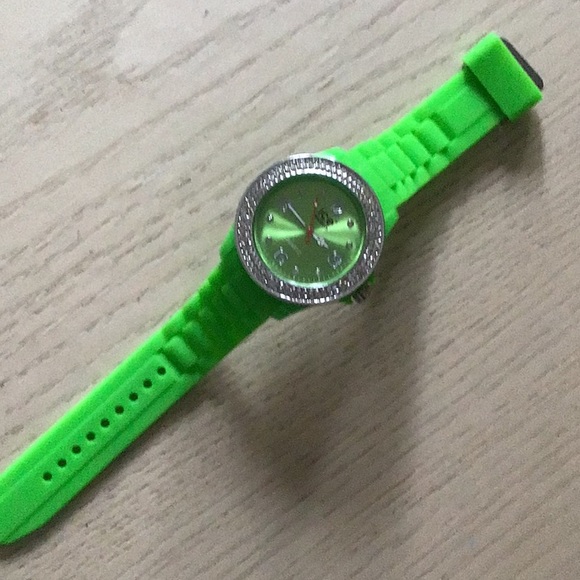 Ice watch with silicone band - Picture 1 of 3
